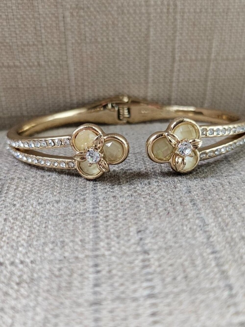 Anne Klein Ladies Bracelet Gold Tone Fashion Cuff Wrist Band Crystal Accent NWOT - Picture 10 of 12